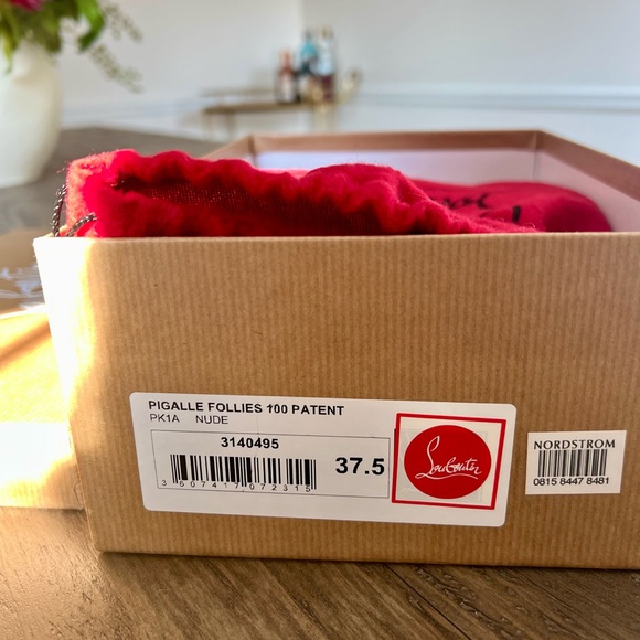 Christian Louboutin So Kate Pumps - Picture 6 of 7